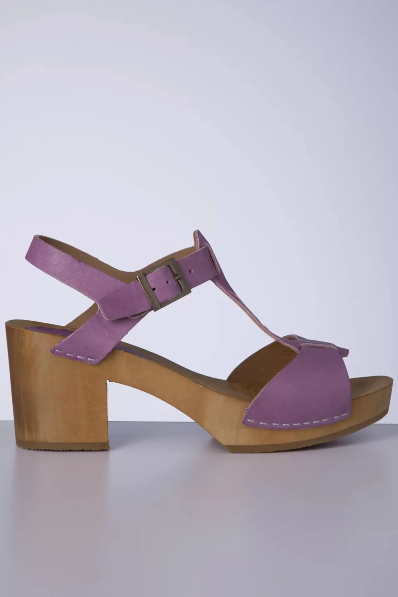 Amy Clogs In Lila