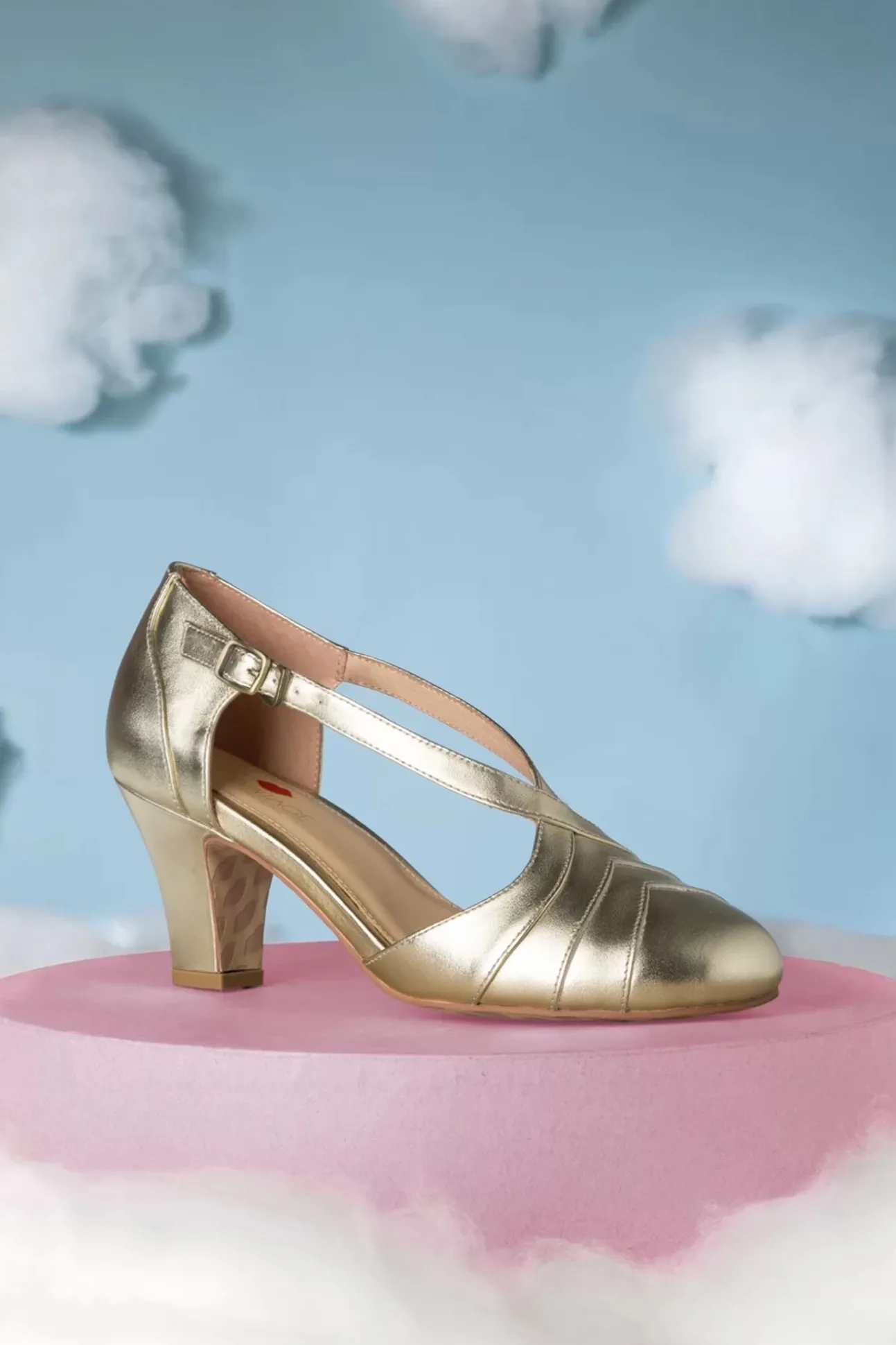 Ava Forever And Always Pumps In Pale Goud