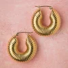 Caterpillar Oorringen In Goud