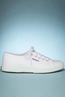 Cotu Classic Sneakers In Wit