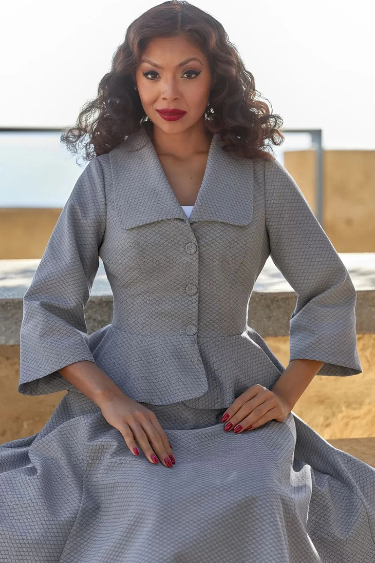Julie Silver Getailleerde Blazer In Grijs