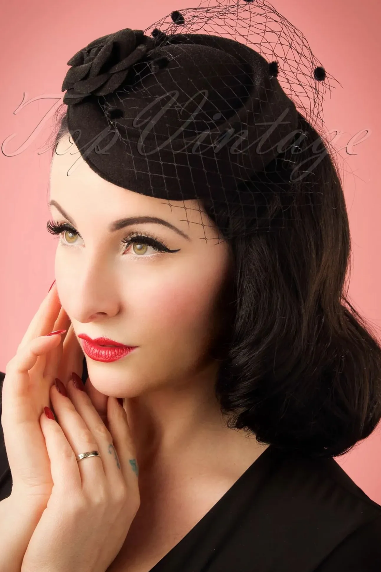Marilyn Fascinator In Zwart