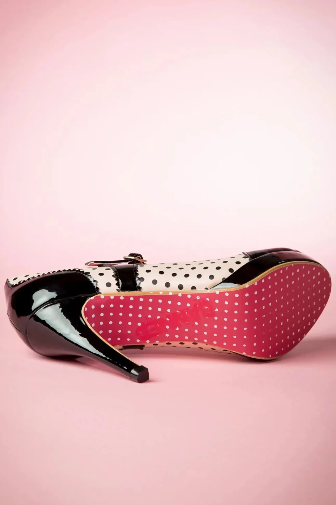 Mary Jane Pumps In Zwart En Beige Roze