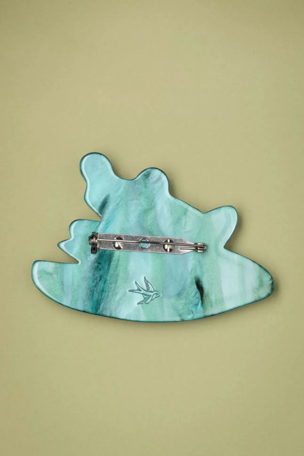 Pod Dweller Broche