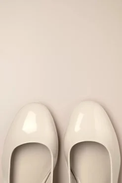 Trixie Lak Ballerina Pumps In Creme