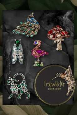 Well Spotted Stone Set Crystal Broche