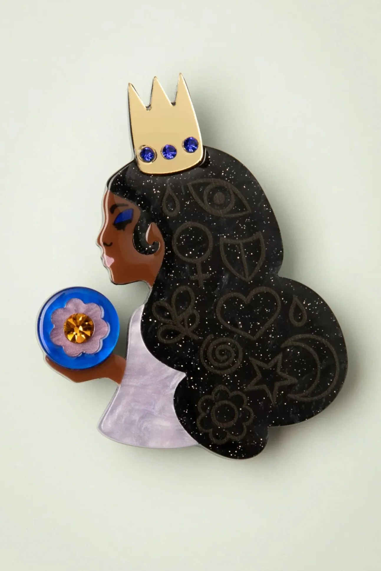 Worthy Of Worship Broche